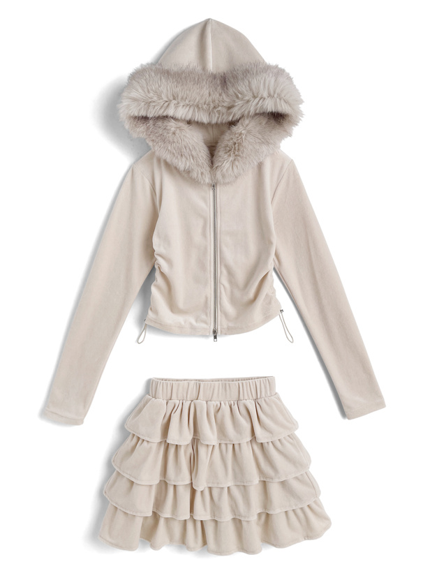 ファーフードダブルジップパーカー×フリルティアードミニスカート