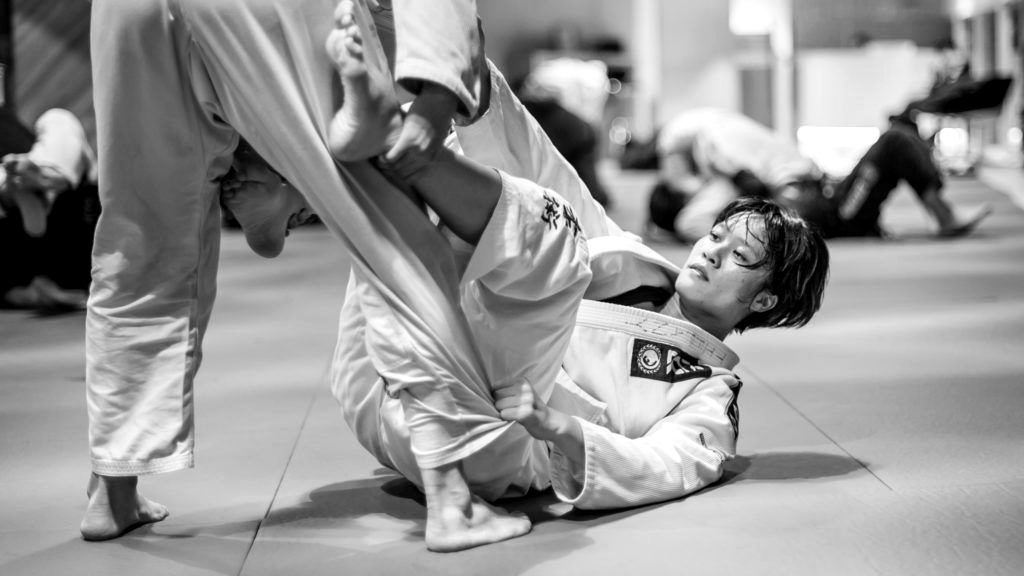 What Is The De La Riva Guard? | Evolve Daily