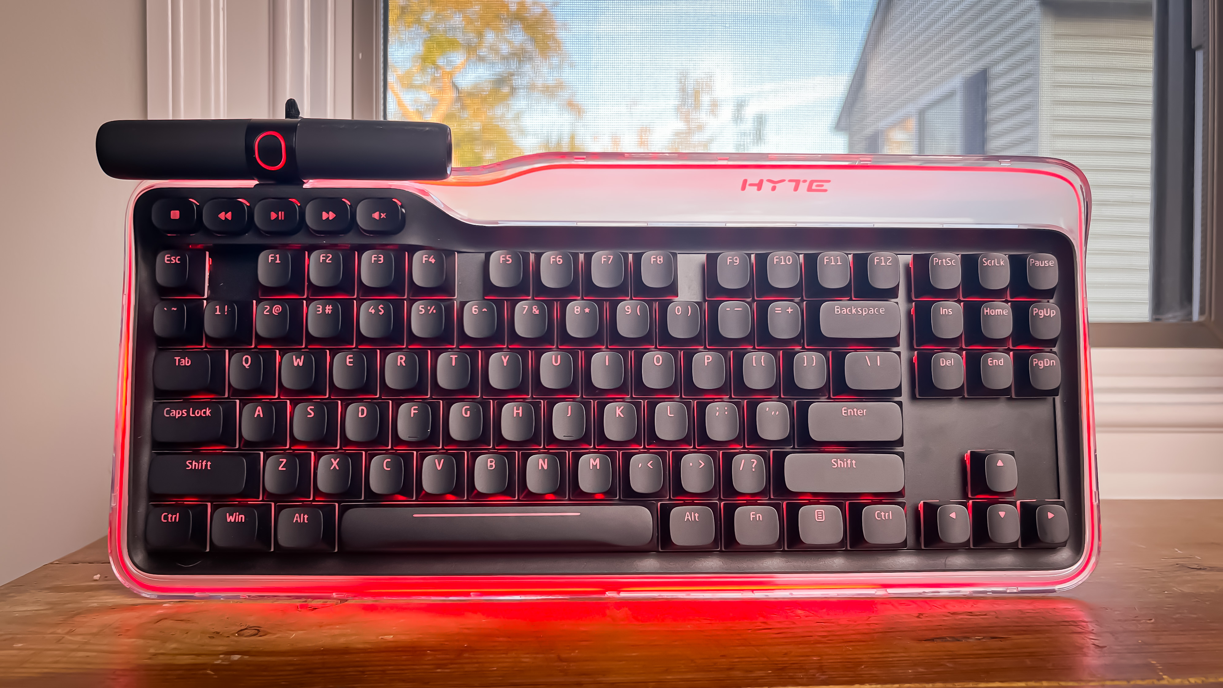 Hyte Keeb TKL Review: Unique aesthetic and ultra-smooth switches