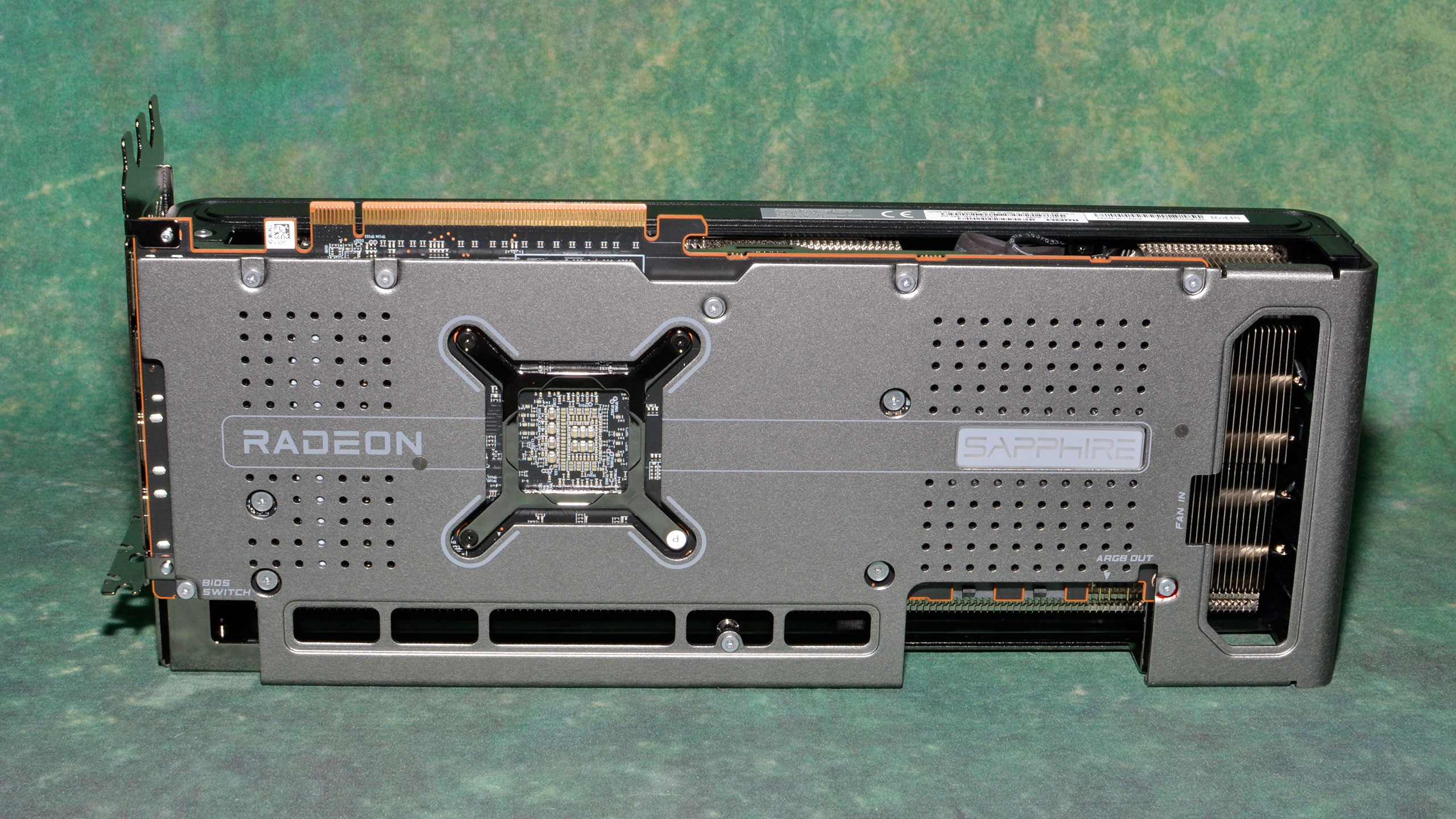 Sapphire RX 7800 XT Nitro+: The Big, Silent Type - Sapphire RX