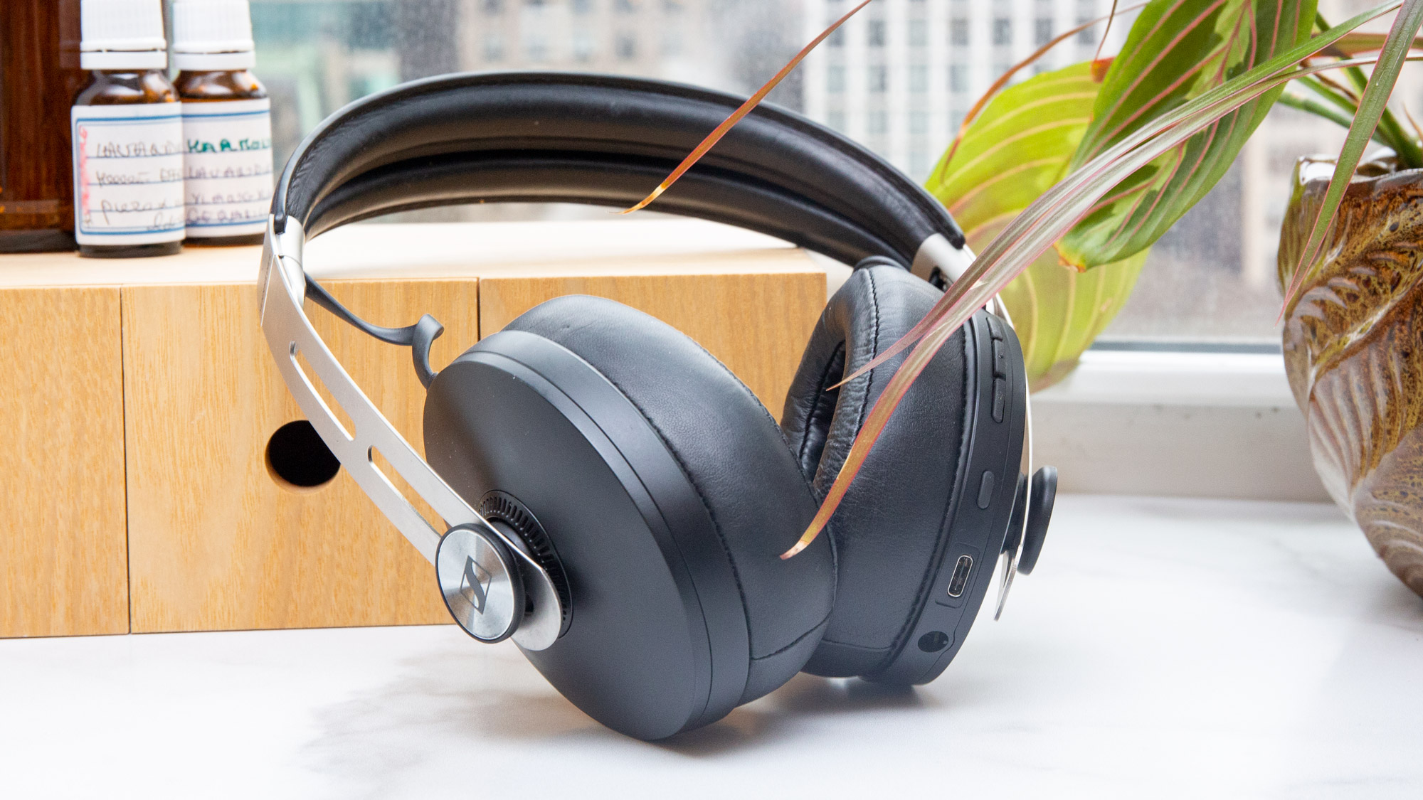 Sennheiser Momentum 3 Wireless Headphones- Full Review | Laptop Mag