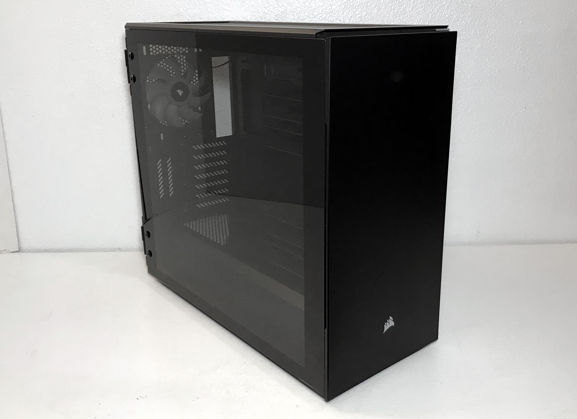 Corsair Carbide 678C Review: Old-School Cool - Tom's Hardware
