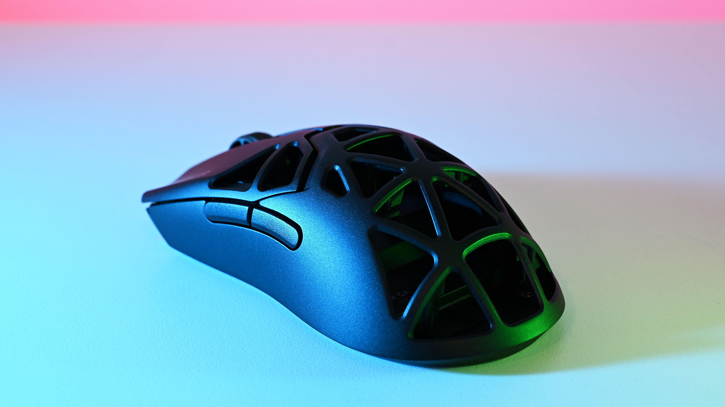 Razer's Viper Mini Signature Edition is a batsh*t crazy $279 mouse