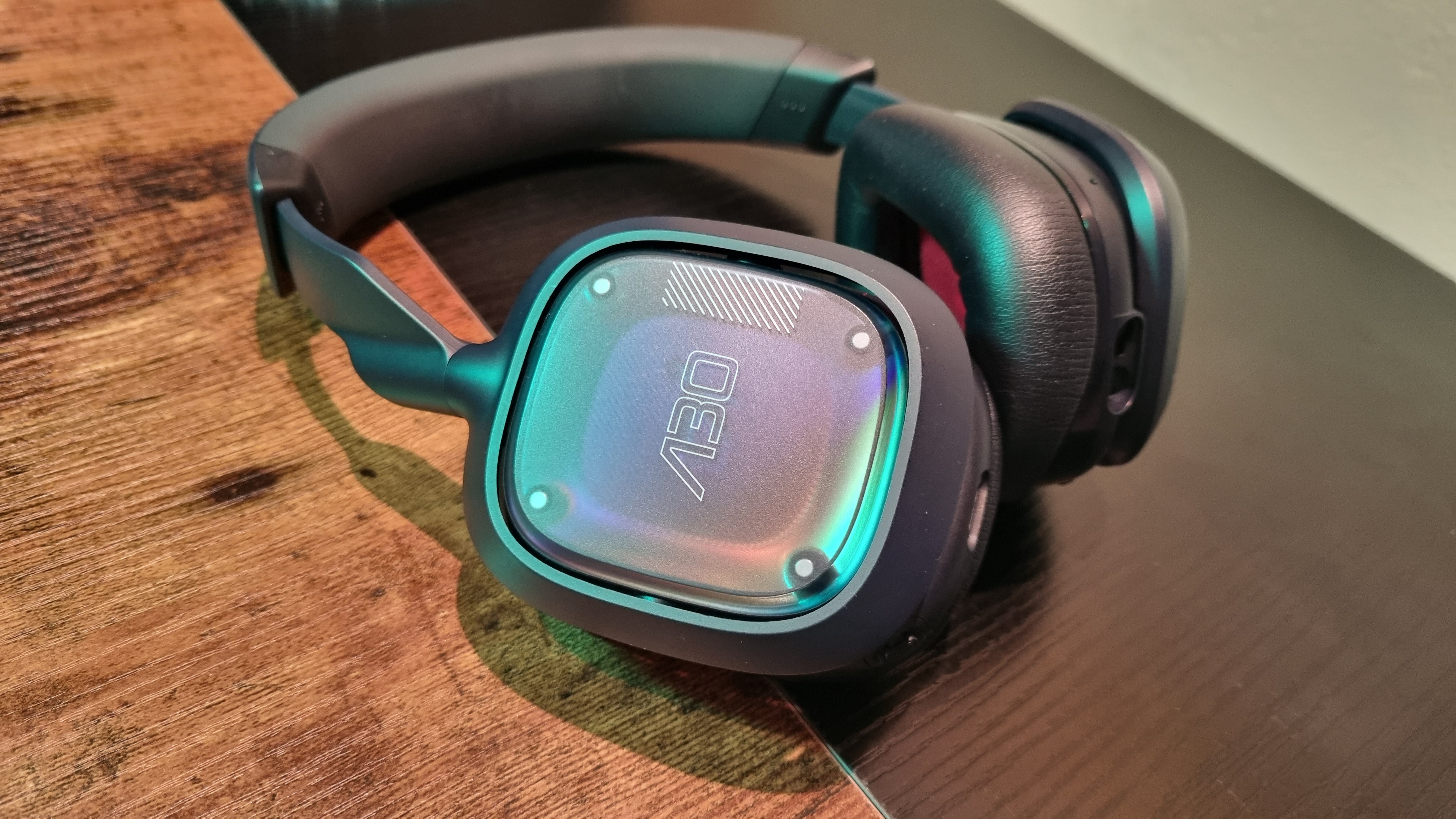 Astro A30 Wireless: A good gaming headset, but not a great one