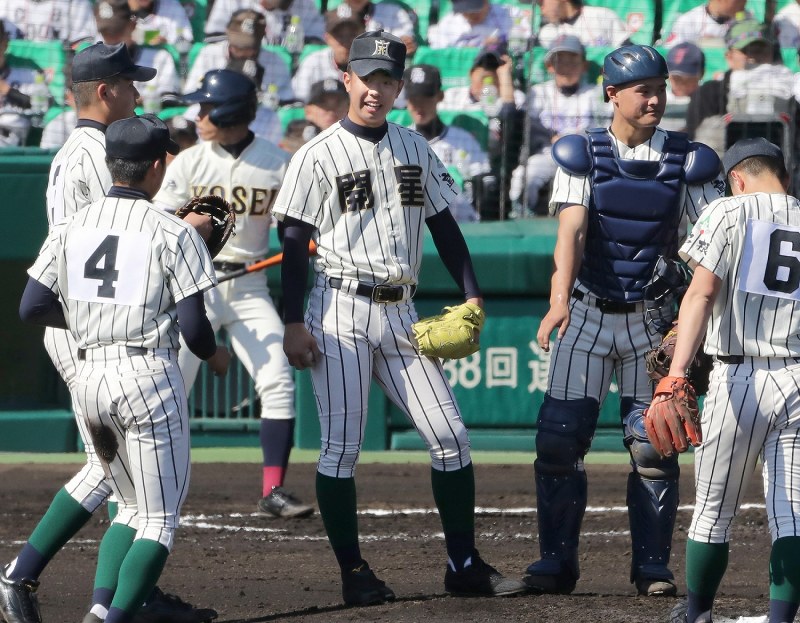 選抜高校野球：第2日第3試合 開星（島根）対八戸学院光星（青森