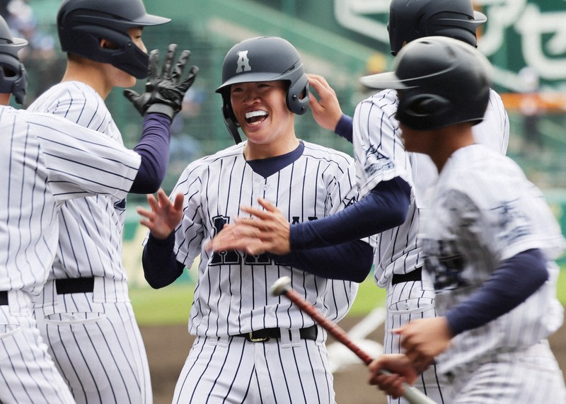 阿南光、32年ぶりのセンバツ勝利 豊川は10年ぶり白星ならず | 毎日新聞
