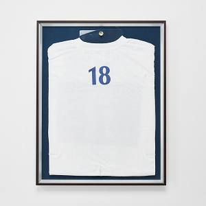 ユニフォーム額縁を激安価格で！ イベント用品通販のサインモール