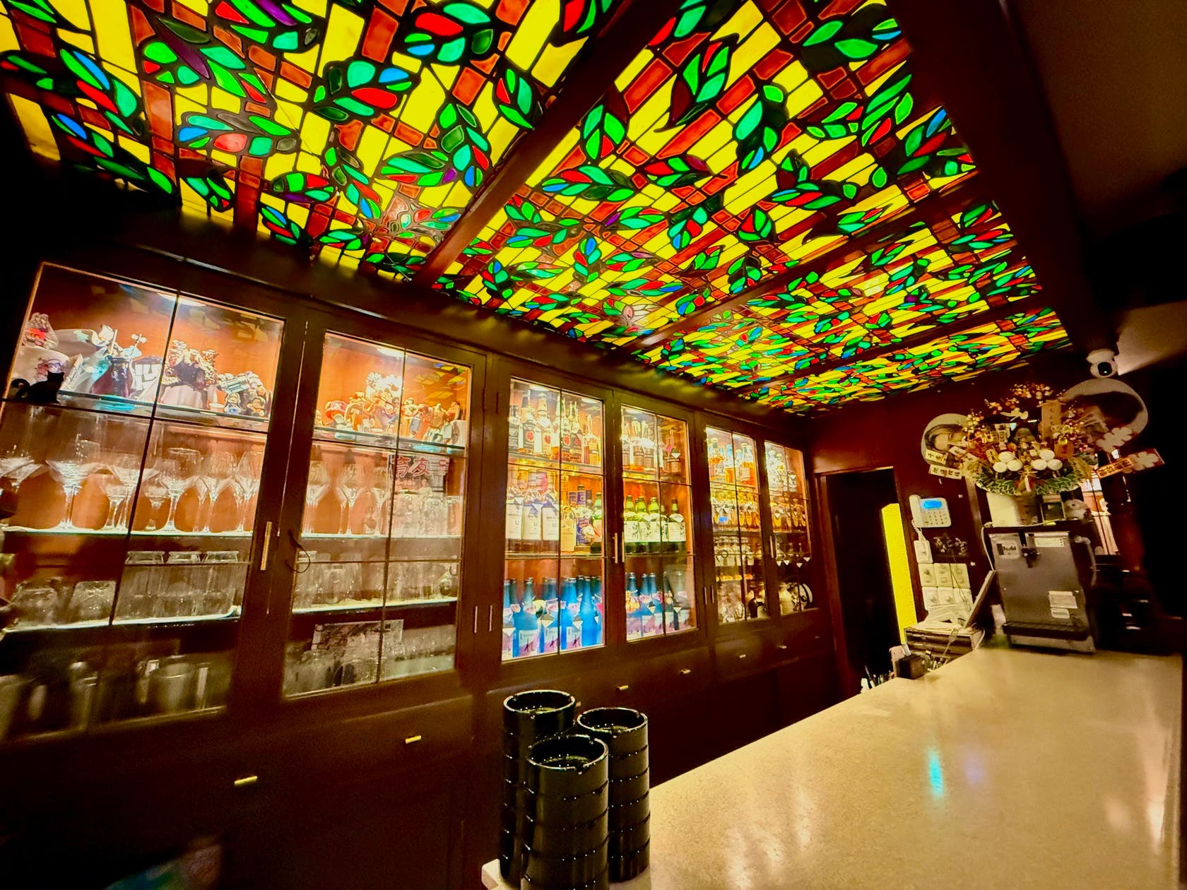 新宿】創業50年/レトロカラオケスナック