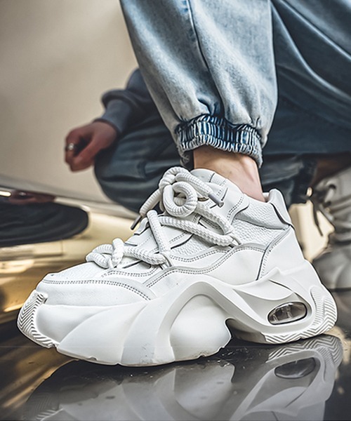 セール】存在感抜群のボリュームソール。厚底 ワイドレースダッド