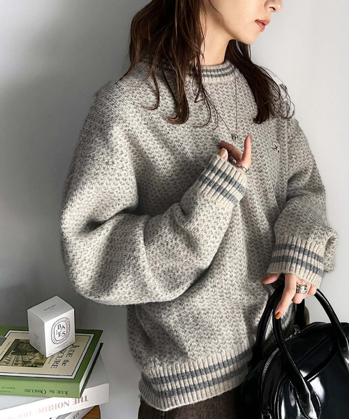 セール】レトロな配色がお洒落映え。刺繍ワッペンジャカードニットプル