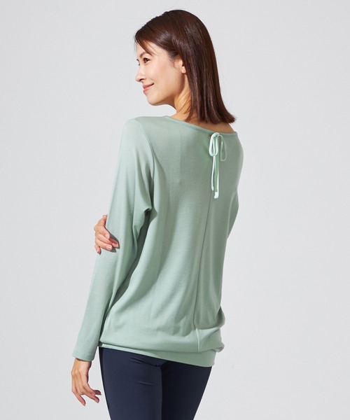 Chacott（チャコット）の「バックリボンヘムフィットTシャツ（Tシャツ