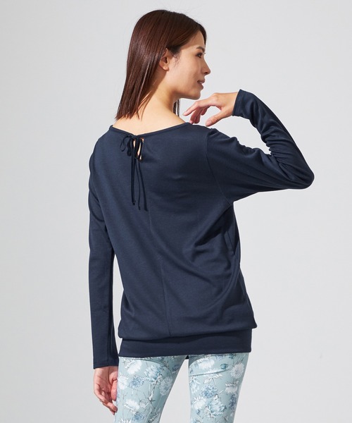 Chacott（チャコット）の「バックリボンヘムフィットTシャツ（Tシャツ