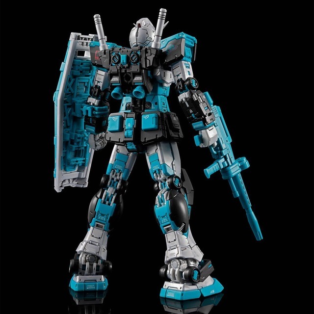ガンダム」×初音ミク 待望のコラボガンプラ登場！特徴的なカラーリング