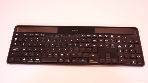 ワイヤレスソーラーキーボード Logicool(ロジクール) K750R 使用