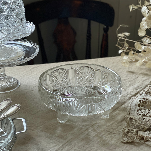 浅めの大きめガラスボウル（直径22.5cm） イギリスアンティーク