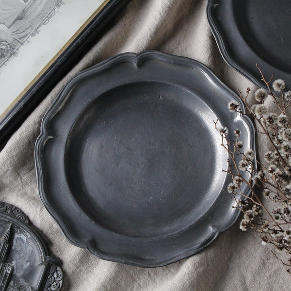 2枚あり！人気の花リムエタンプレート（直径22.5cm） フランス