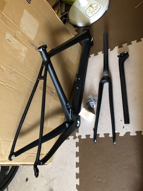 中華カーボンフレームを購入しました。(VeloBuild VB-R-077)｜ちくわ輪