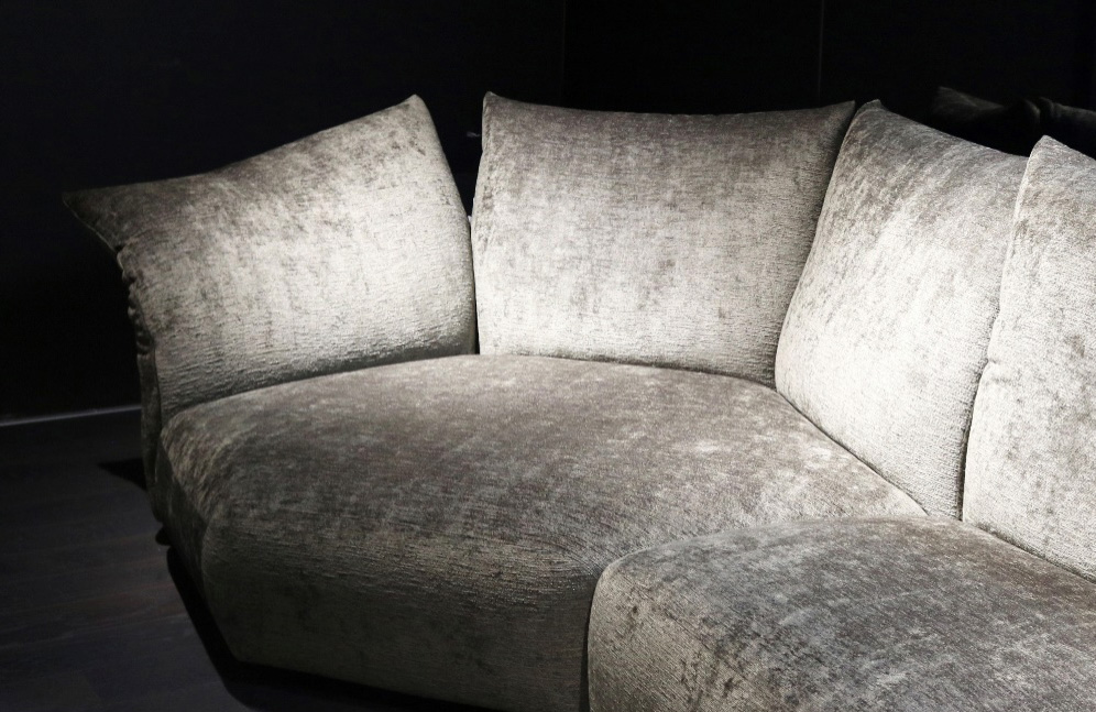 時代を超越するEdra (エドラ)イタリアのラグジュアリー家具ブランド