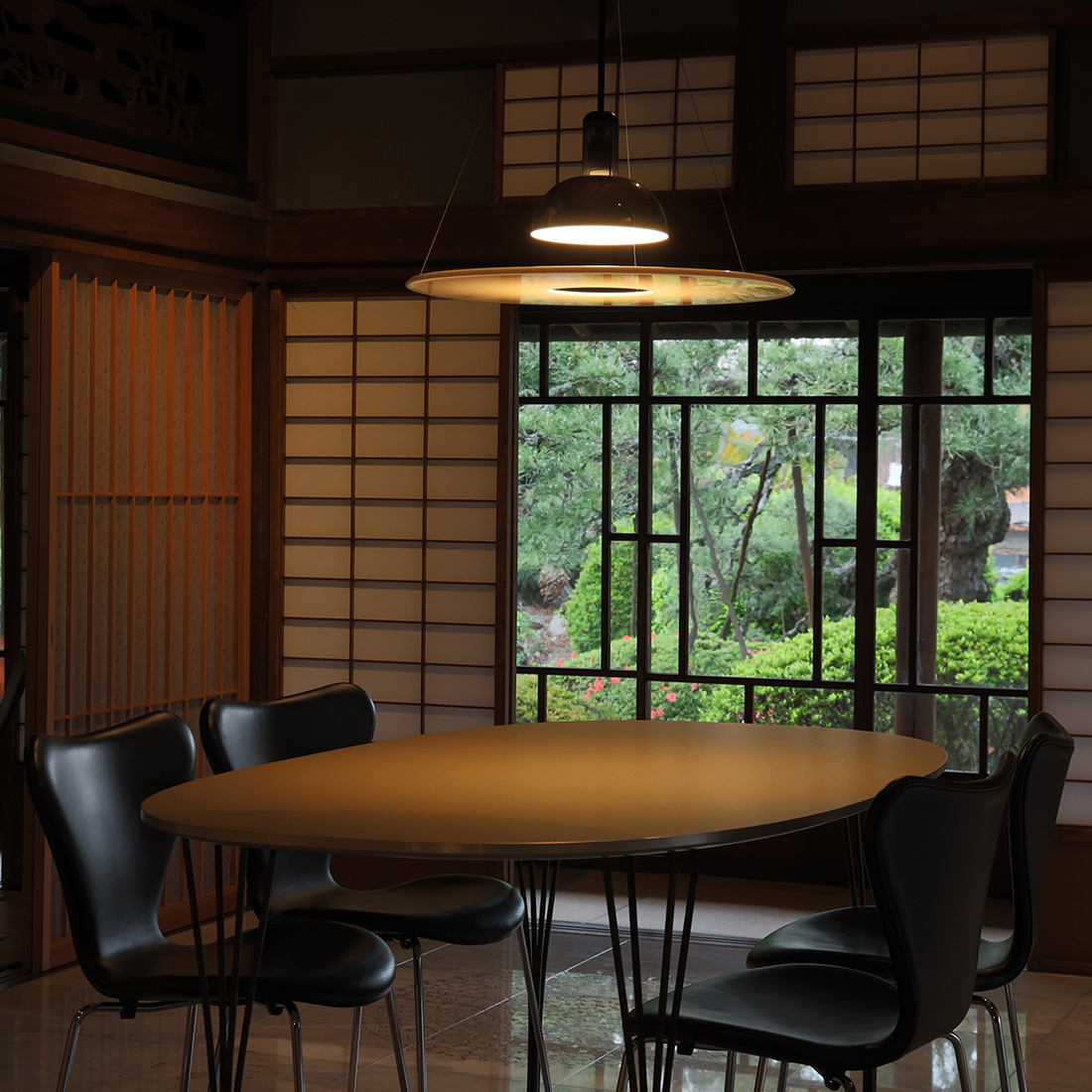 新生活キャンペーンpt15倍】FLOS（フロス） / FRISBI（フリスビ