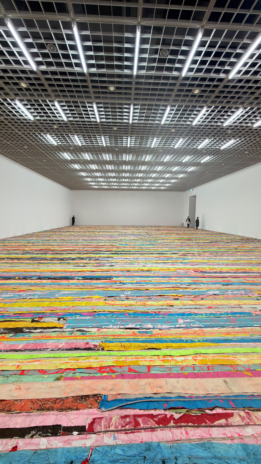 韓国で現代アートを体感】マーク・ブラッドフォード「Keep Walking