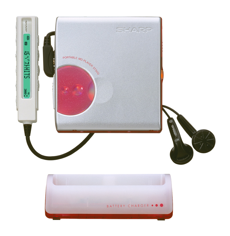SHARP MDヘッドホンプレーヤー MD-ST770-P シャープ、世界最小/最長再生時間のポータブルMDLPプレーヤー