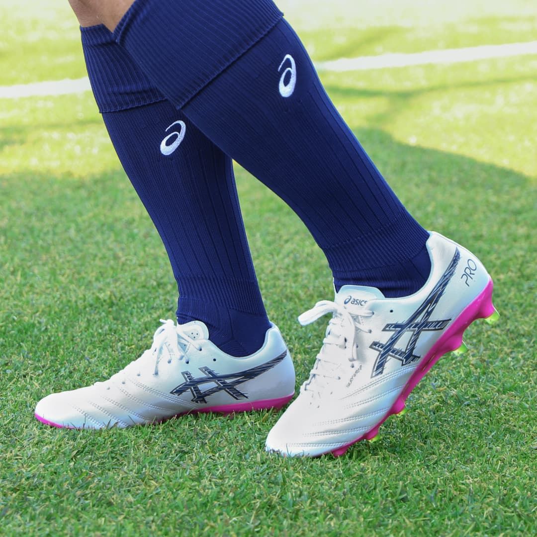 サッカースパイクフットサル&シューズ&ウェア｜アシックス公式