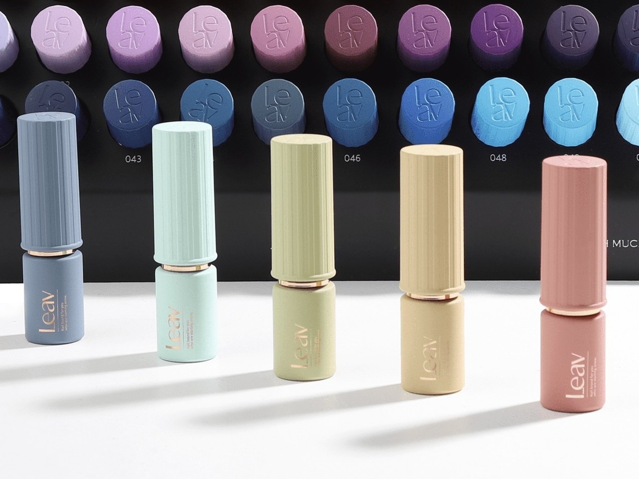 発売1ヶ月で爆発的人気を集めるLeav（リアブ）の日本初オフライン