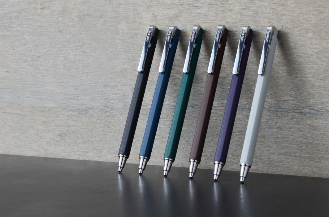 ボールサインiDシングル03 ペンシルブラック | サクラクレパス