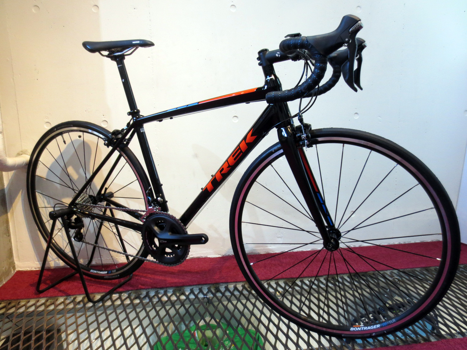 2017 TREK（トレック） Emonda ALR 5（エモンダALR 5）のご紹介