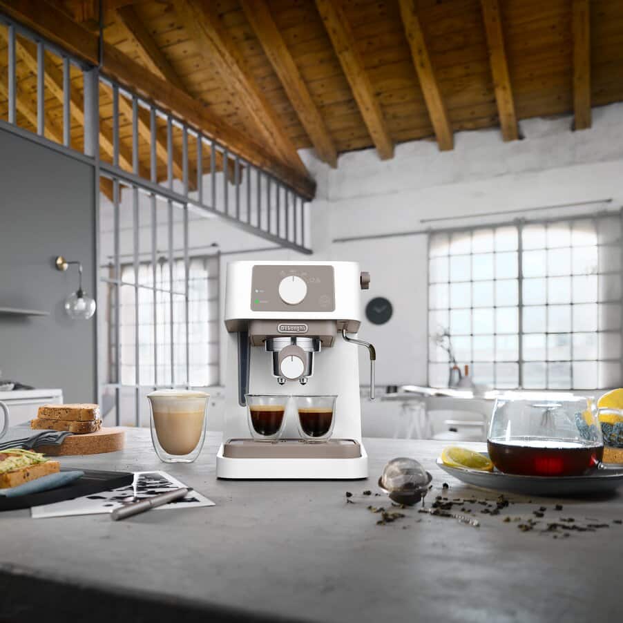 スティローザ エスプレッソ・カプチーノメーカー ホワイト EC235J-W