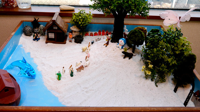 箱庭療法」で心の中をのぞいてみた :: デイリーポータルZ