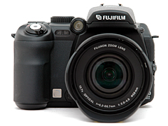 新製品レビュー】富士写真フイルム FinePix S9000