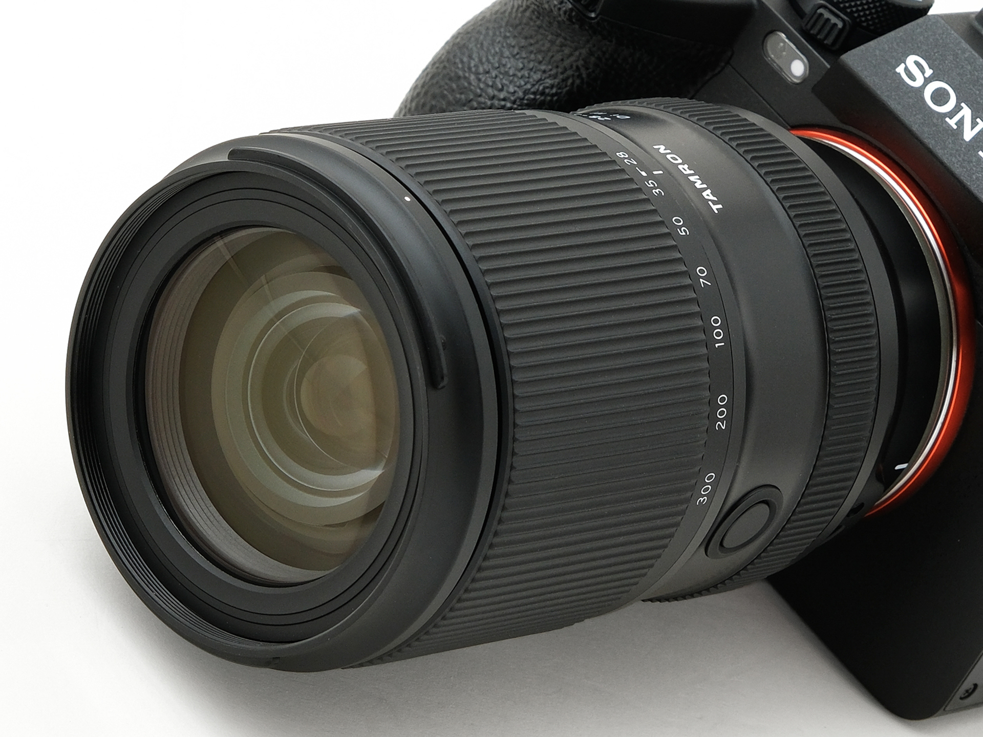 交換レンズレビュー：タムロン 28-300mm F/4-7.1 Di III VC VXD