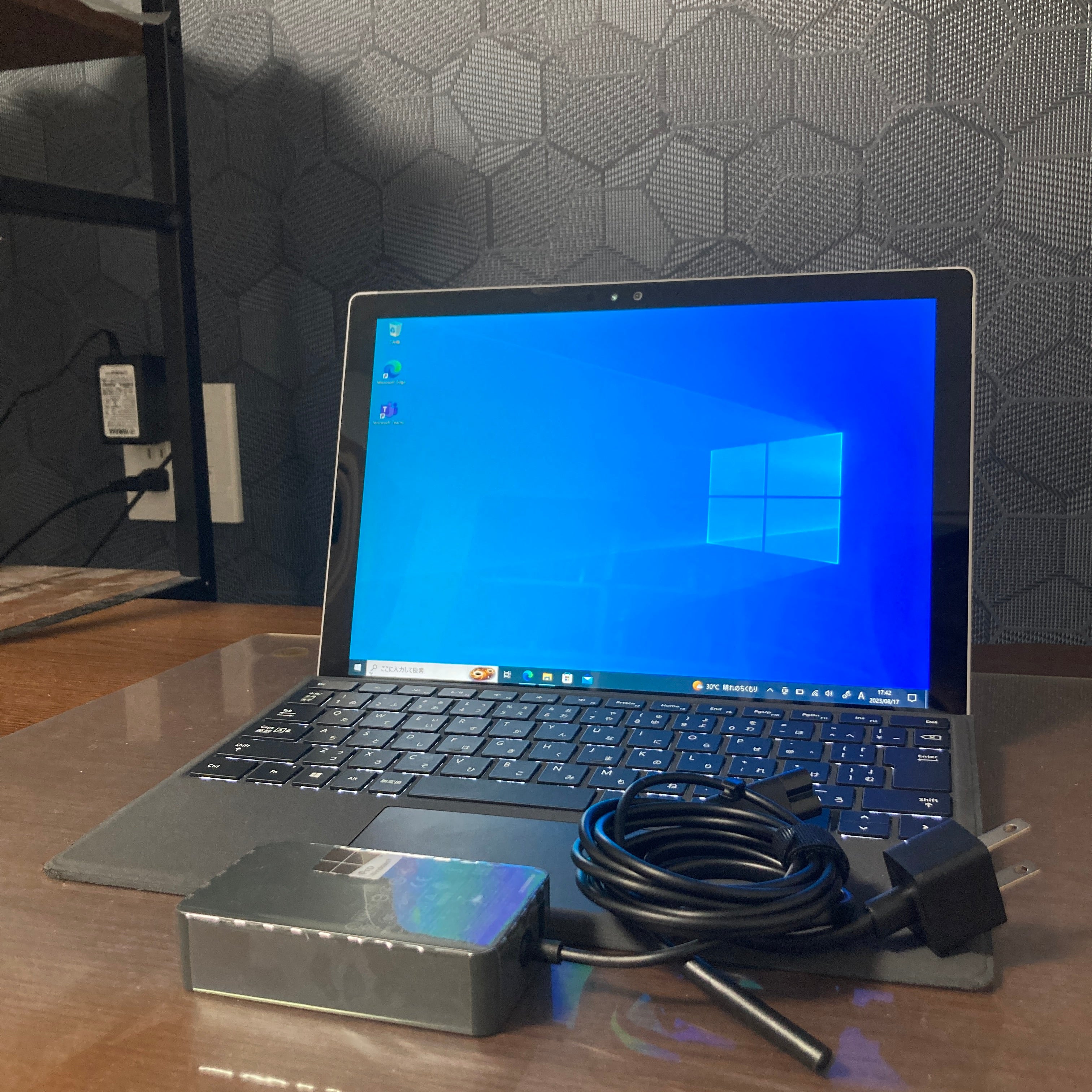 安心の3か月保証♪】Surface Pro4 i5 6300U 4GB SSD 128GB 軽量766g