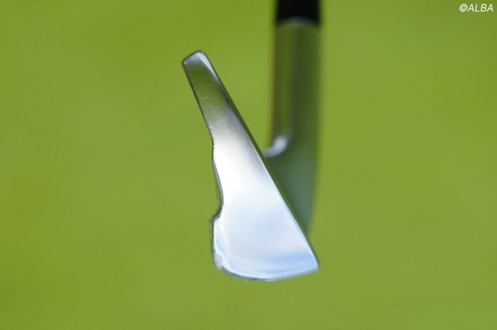 日本メーカーが好調！ 女子プロ使用の『ZXi5』『258CBP』のチョイ飛び