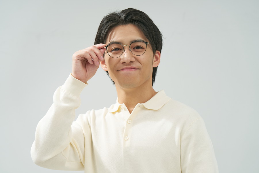 目元に華やかさをプラスするメタルフレーム/CLASSIC[中顔面短縮みえ