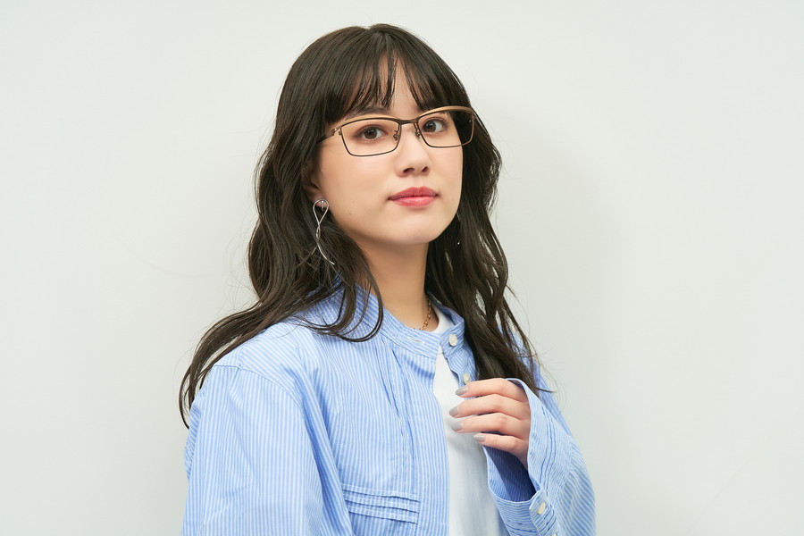 スペシャルプライス]ビジネスシーンにおすすめのスクエア/FLIP UP(跳ね