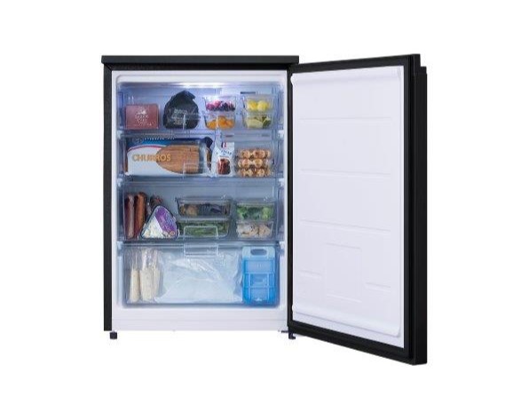 アイリスオーヤマが省スペースでも設置しやすい奥行き39cmの前開き式