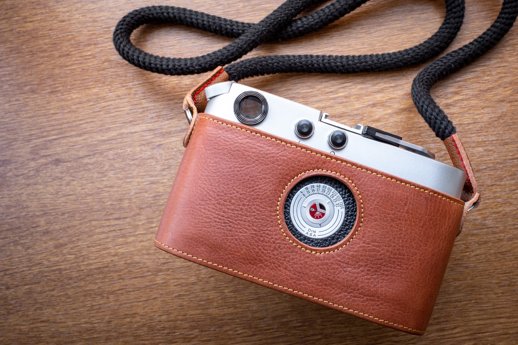 LEICA M4のアクセサリーを購入した件 | デジタル試しうち