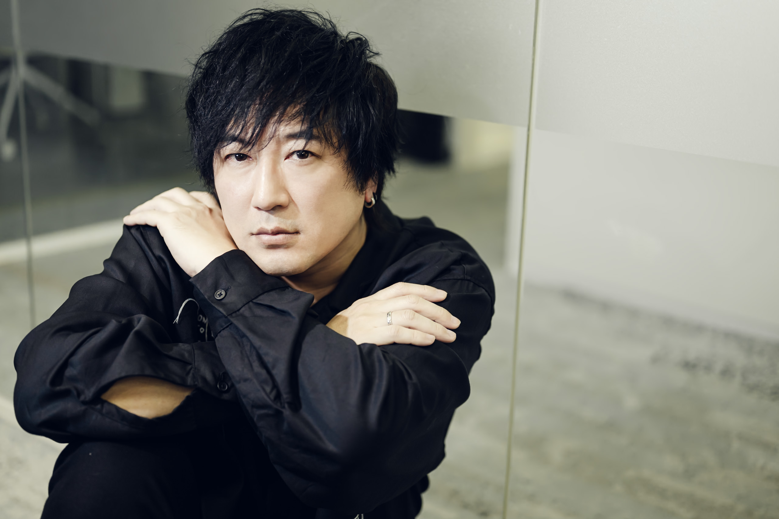 椎名慶治、ソロ活動12年の節目にニュー・アルバム『RABBIT-MAN Ⅱ』を