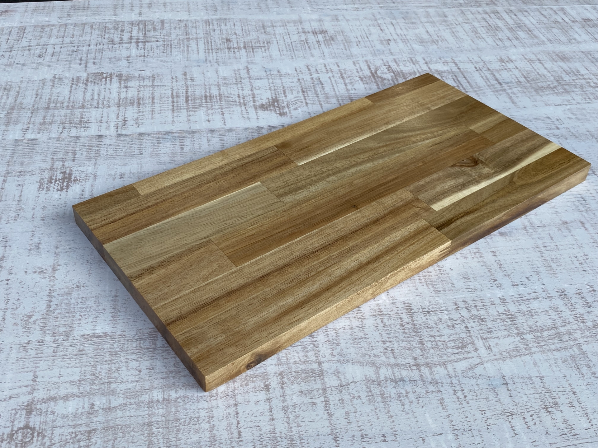 ニス塗装済みアカシア集成材 厚み18mm幅1200mm奥行450mm（節あり