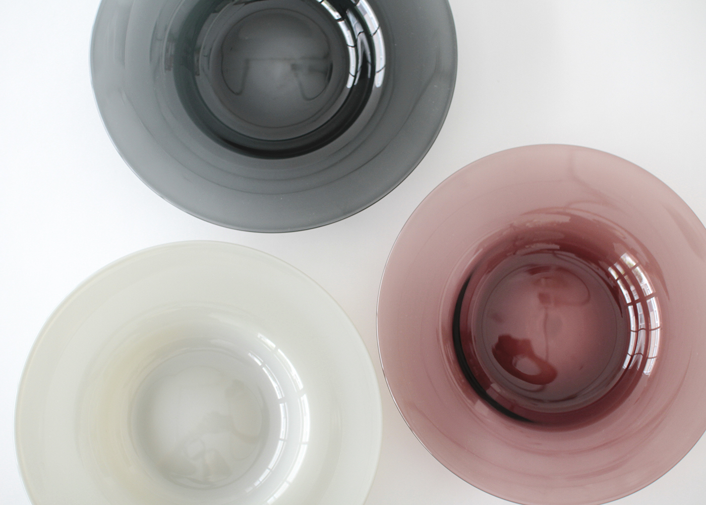 Simple Materials on the Table | doinel / ドワネル