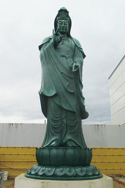 平和観音像の移設 | 伝統工芸高岡銅器振興協同組合 | 鋳造金属製品の