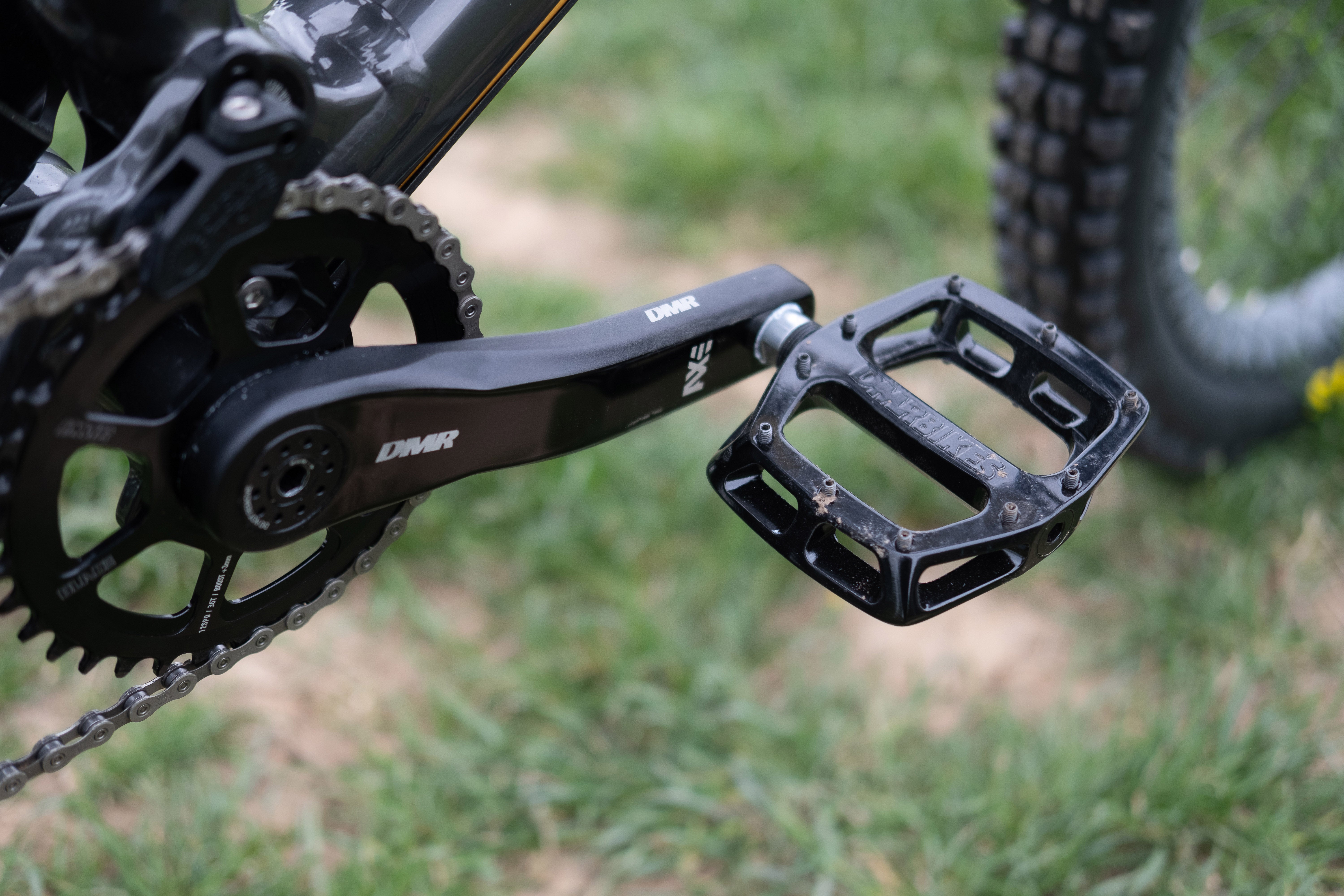 DMR V12 - MTB Flat Pedal – DMR Bikes