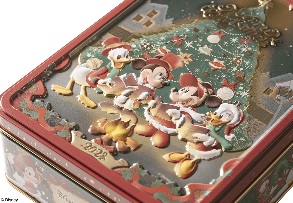 ミッキーデザインのクリスマススペシャル缶とイヤープレートがDisney