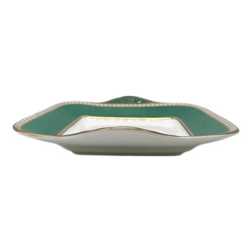 Wedgwood (ウェッジウッド) スクエアプレート ユーランダー・パウダー