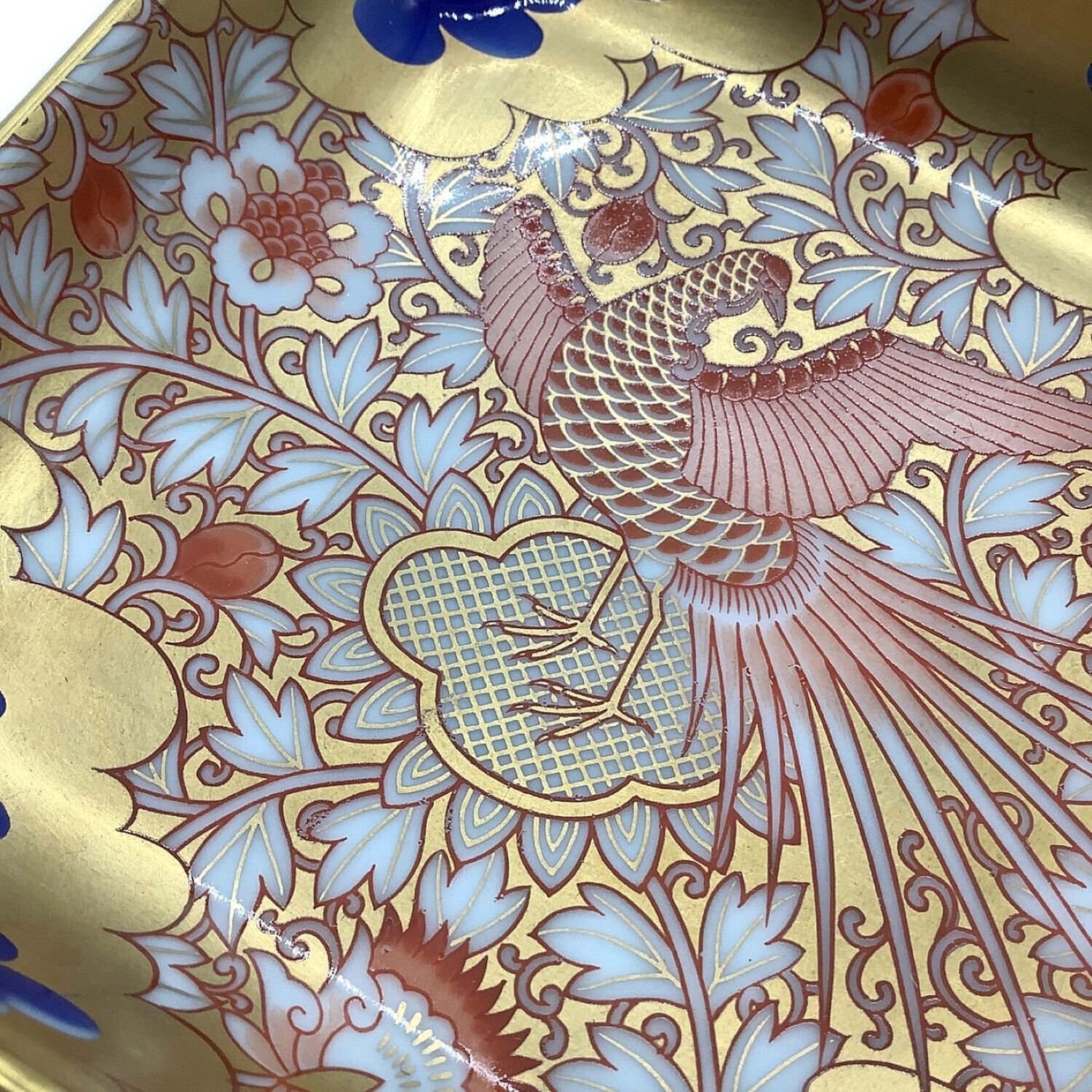 深川製磁 (フカガワセイジ) 飾り皿 金彩 染錦鳳凰唐草｜トレファクONLINE