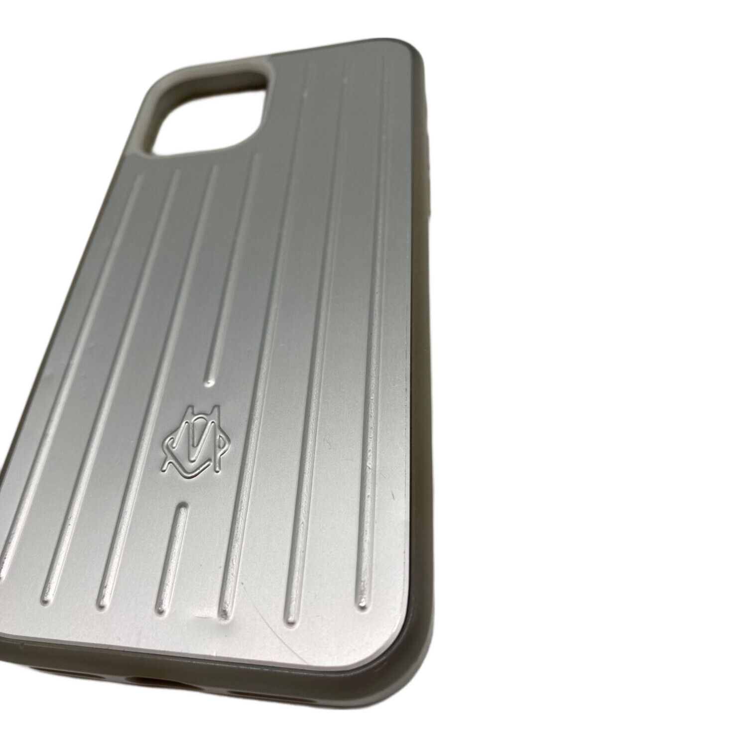 RIMOWA (リモワ) iPhone 12 & 12 Pro iphoneケース アルミニウム キズ