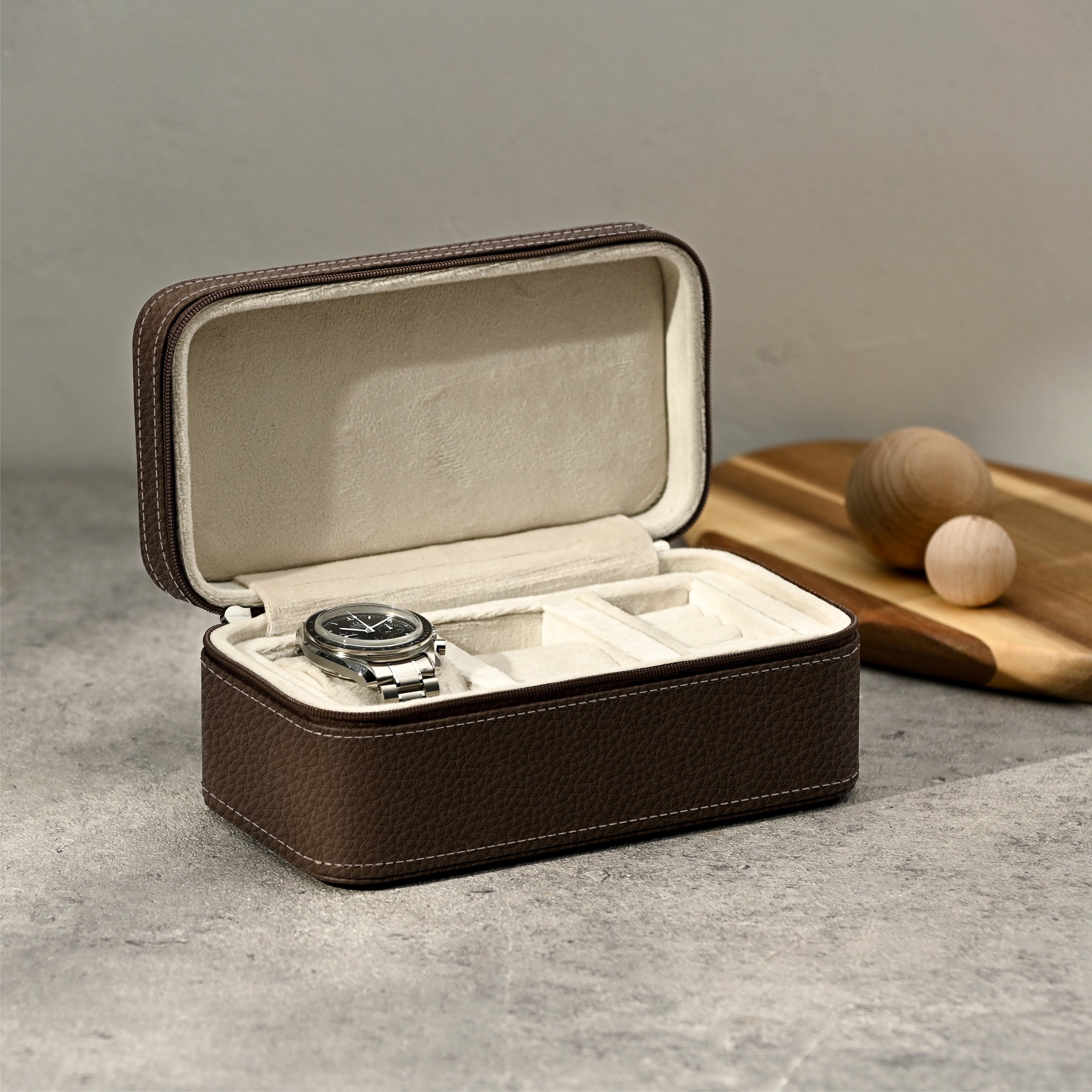 エスプリマ｜LUHW｜ウォッチ＆ジュエリーボックス/3本用 LU8103CHBE