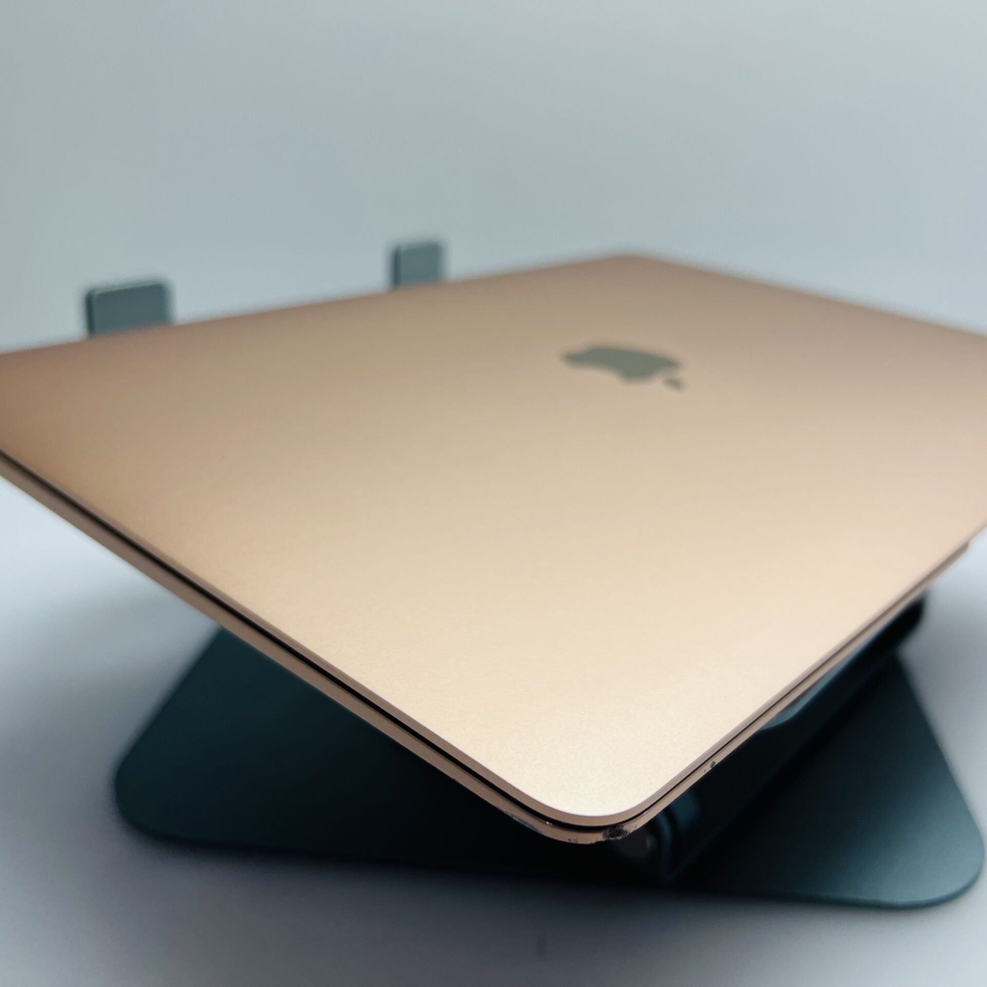 Buy Used Apple MacBook Air 13-Inch “Core i3” 1.1GHz (Scissor, 2020